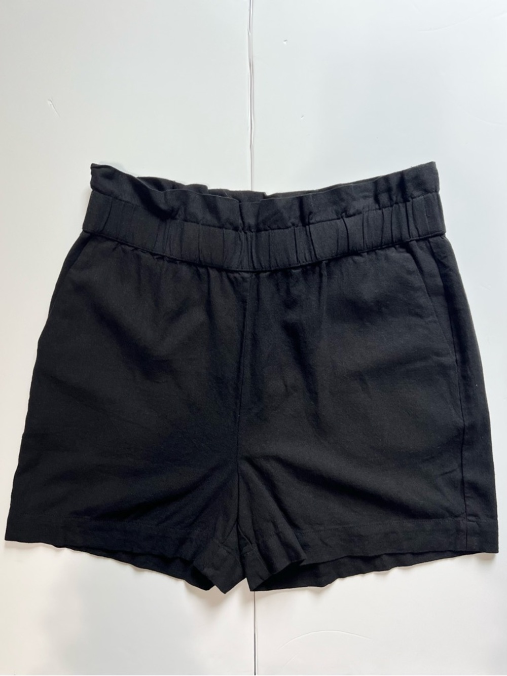 Vero Moda Black Linen Blend High-Waist Paperbag Shorts Medium Boho Spring Casual - Picture 3 of 12